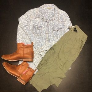 Girls flower denim & olive jogger brown bootie set